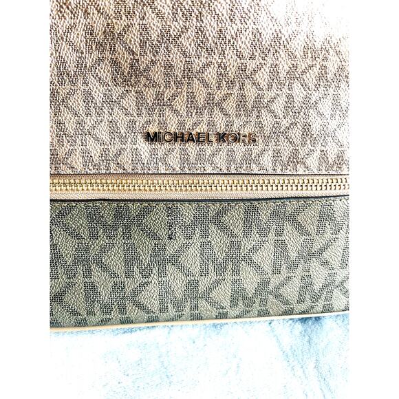 NWT Michael Kors Rhea Medium Metallic Signature Logo Backpack & Trifold Wallet main image 9